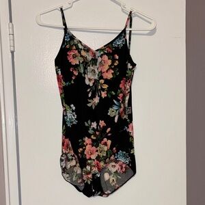 Size M Floral Black‎ Bodysuit